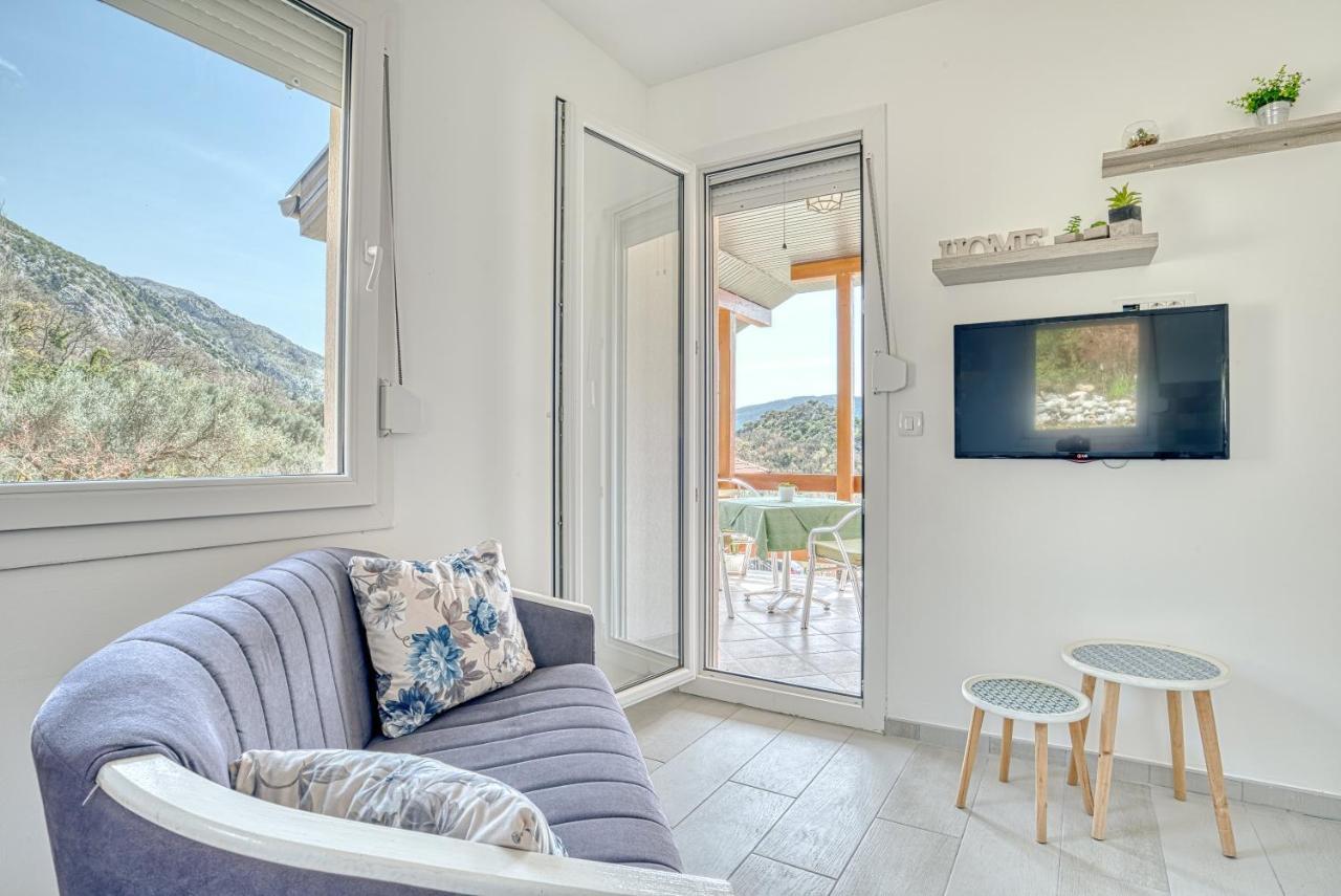 Two Bedroom House With Sea View Maj บุลยาริทซา ภายนอก รูปภาพ