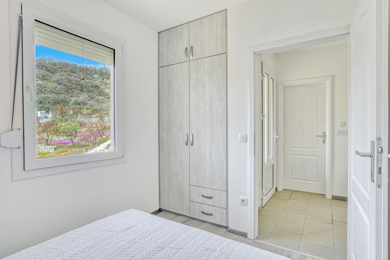 Two Bedroom House With Sea View Maj บุลยาริทซา ภายนอก รูปภาพ