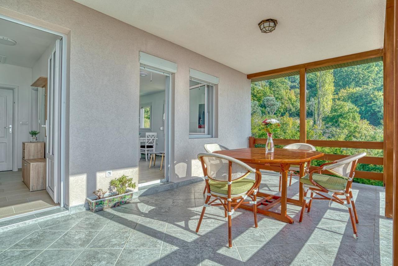 Two Bedroom House With Sea View Maj บุลยาริทซา ภายนอก รูปภาพ